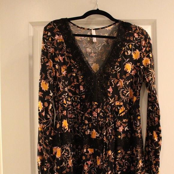 Xhilaration Dresses & Skirts - Xhilration Dress Xhilaration Dresses & Skirts - Xhilration Dress
